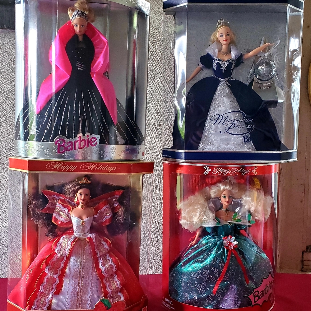 Holiday barbie bundle